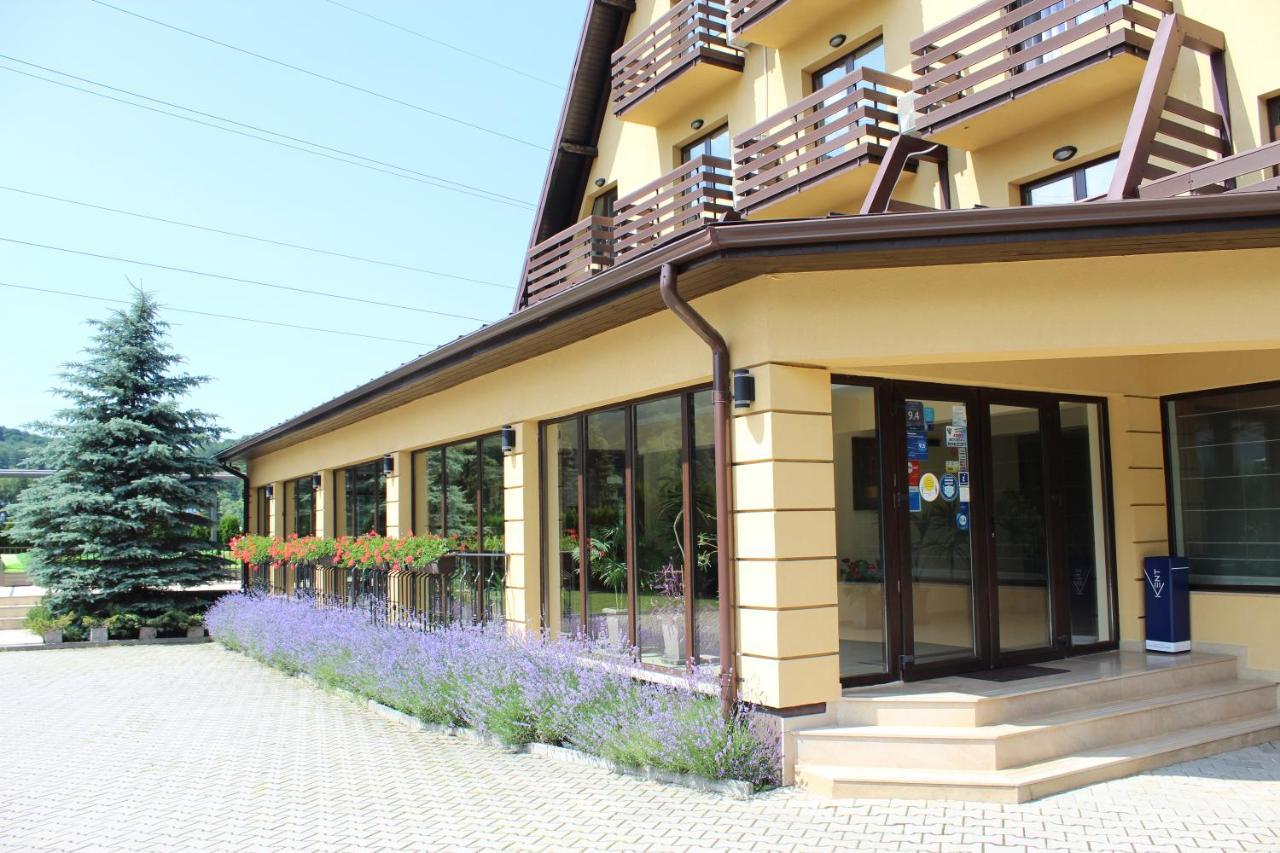 Vila Trapez Săcele Buitenkant foto
